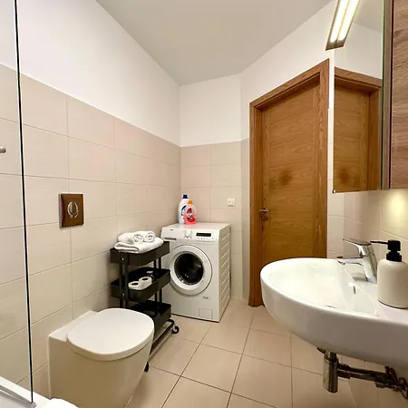 Appartement One Bedroom Sunny Tallinn Street With Parking